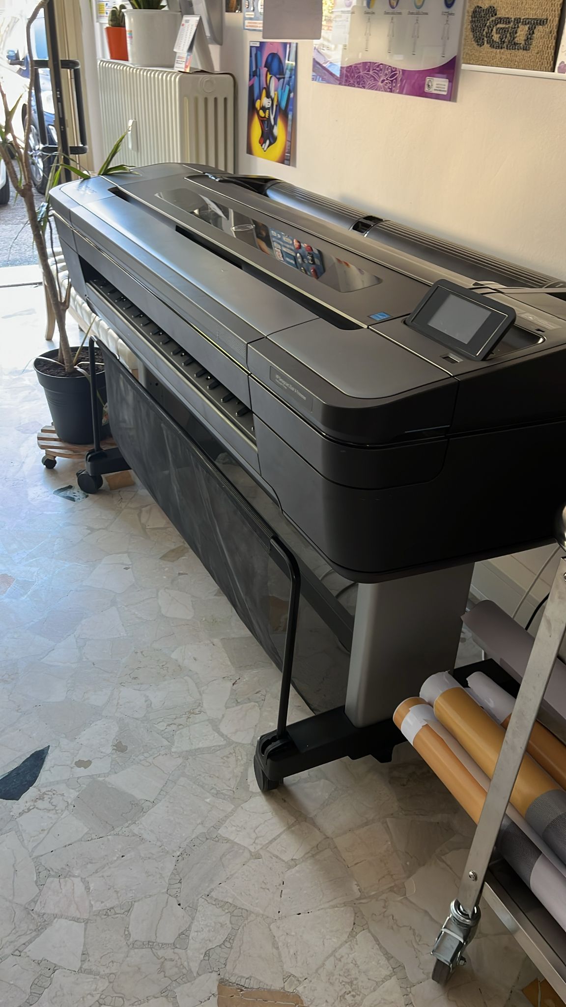 Plotter A Base Acqua HP DesignJet Z6dr-TRimmer